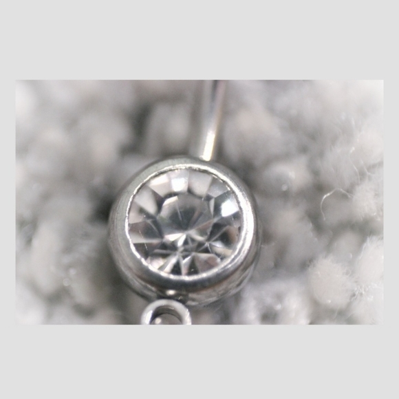 Silver Disney Minnie Mouse crystal bow belly ring - Picture 5 of 11